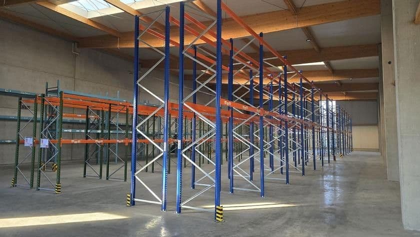 Pronájem nebytového prostoru 1.206 m², Egelseestr. 13, Siegenburg, Bavorsko Pronájem nebytového prostoru 1.206 m², Egelseestr. 13, Siegenburg, Bavorsko