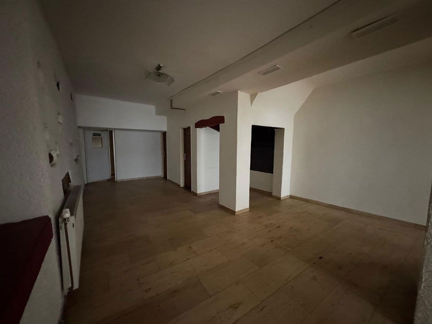 Pronájem nebytového prostoru 116 m², Neustadt an der Weinstraße, Porýní-Falc Pronájem nebytového prostoru 116 m², Neustadt an der Weinstraße, Porýní-Falc