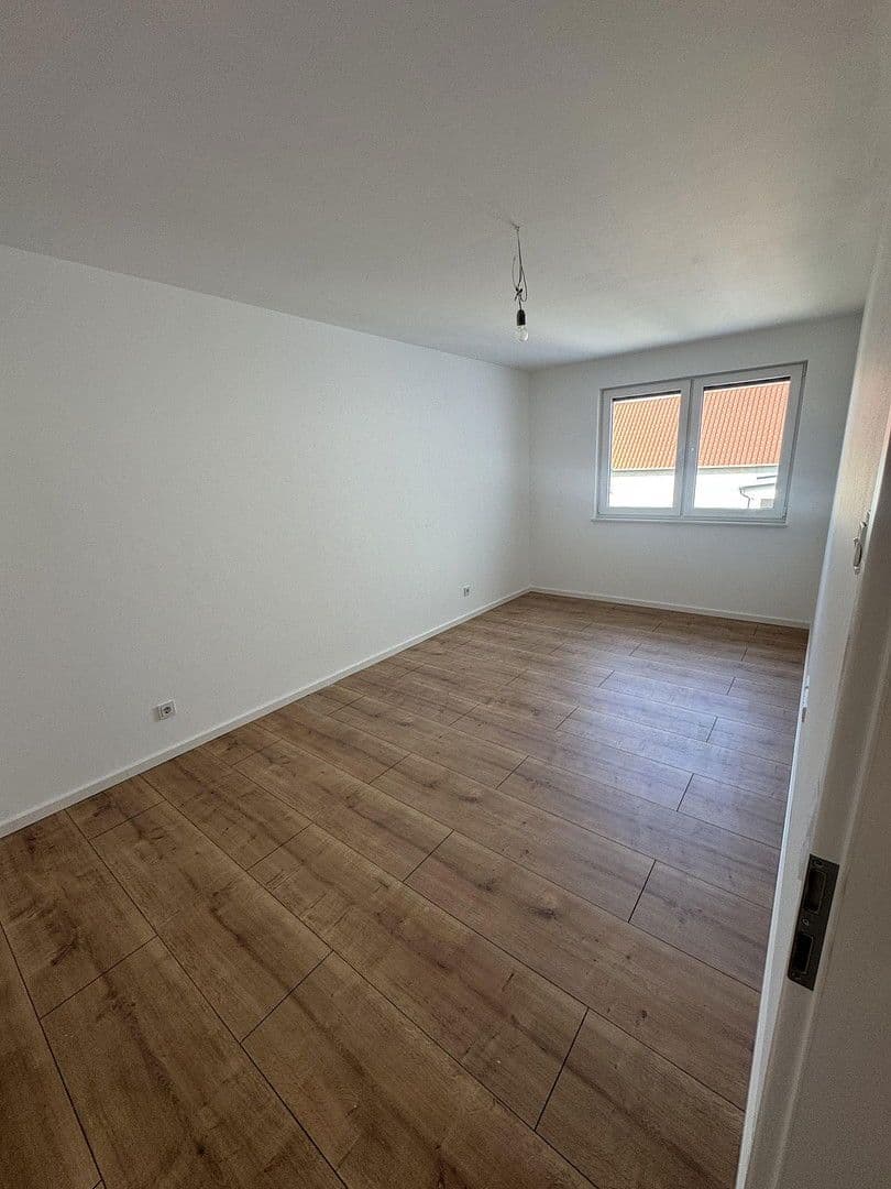 Pronájem bytu 3+1 93 m², Breitenweg 1A, Römerberg, Porýní-Falc Pronájem bytu 3+1 93 m², Breitenweg 1A, Römerberg, Porýní-Falc