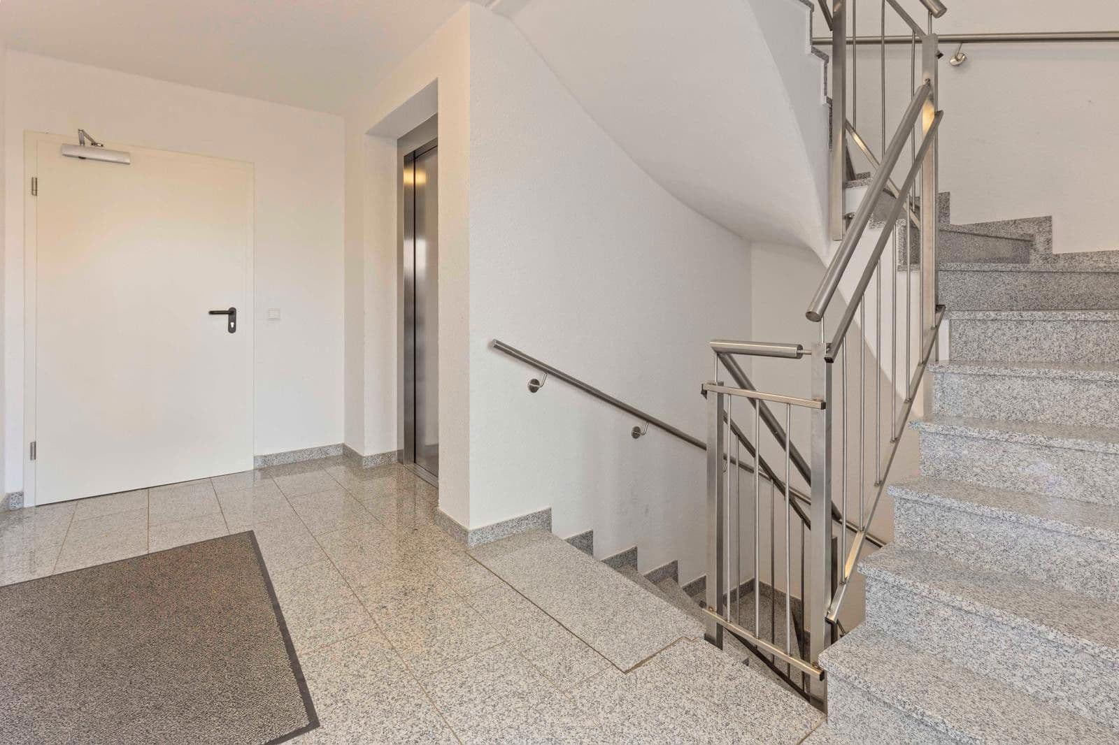 Pronájem bytu 3+1 140 m², Kellereistr 4, Bockenheim an der Weinstraße, Porýní-Falc Pronájem bytu 3+1 140 m², Kellereistr 4, Bockenheim an der Weinstraße, Porýní-Falc