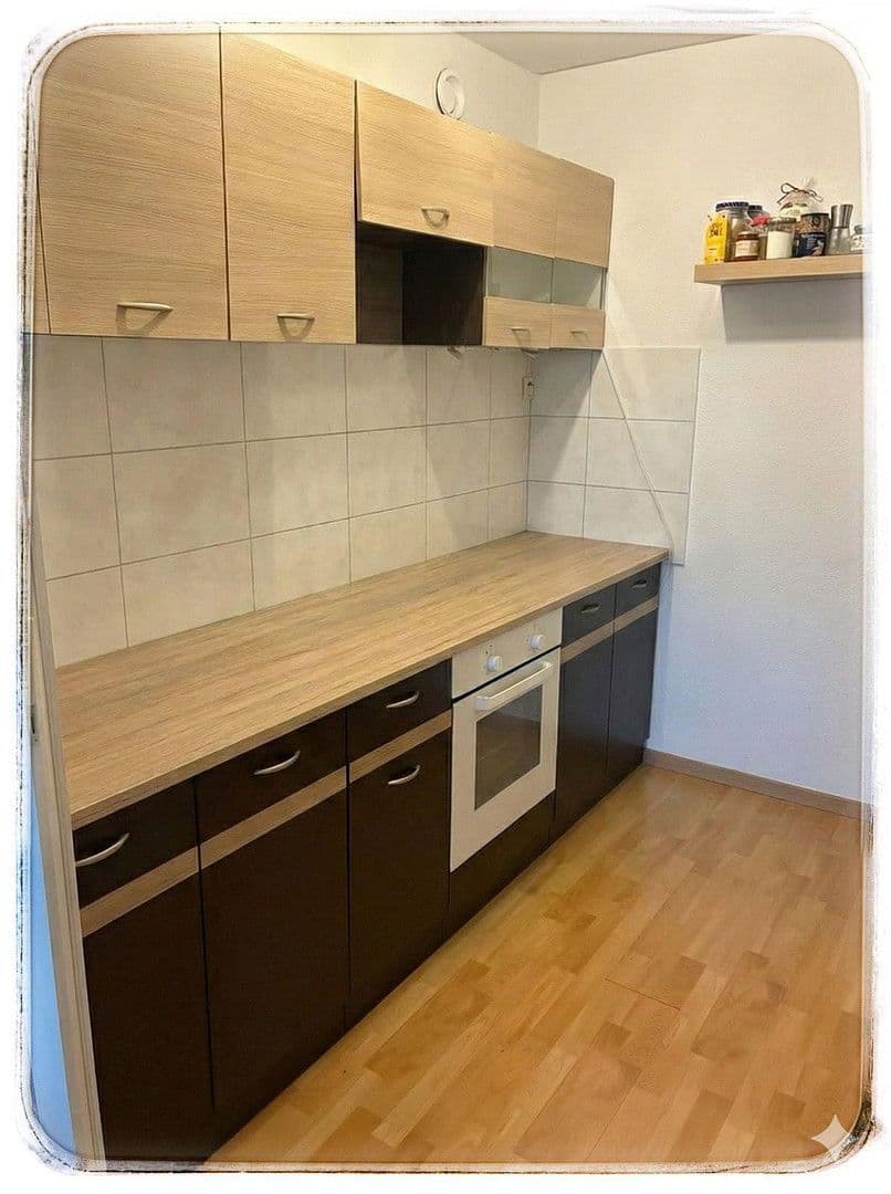 Pronájem bytu 2+1 54 m², Am hohen Stein 20, Wiesbaden, Hessen Pronájem bytu 2+1 54 m², Am hohen Stein 20, Wiesbaden, Hessen