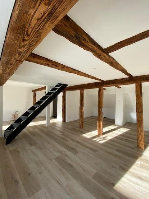 Pronájem bytu 3+kk 85 m², Schmalestr.1, Wiernsheim, Bádensko-Württembersko Pronájem bytu 3+kk 85 m², Schmalestr.1, Wiernsheim, Bádensko-Württembersko