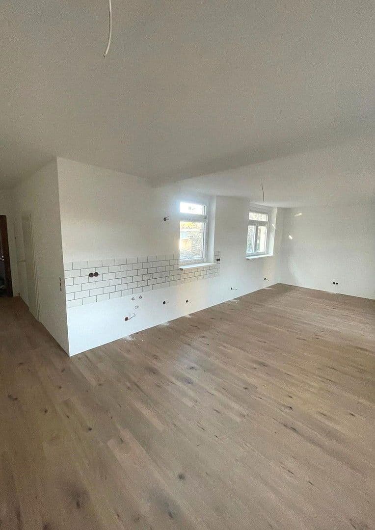 Pronájem bytu 1+1 60 m², Wielandstraße 6, Apolda, Durynsko Pronájem bytu 1+1 60 m², Wielandstraße 6, Apolda, Durynsko