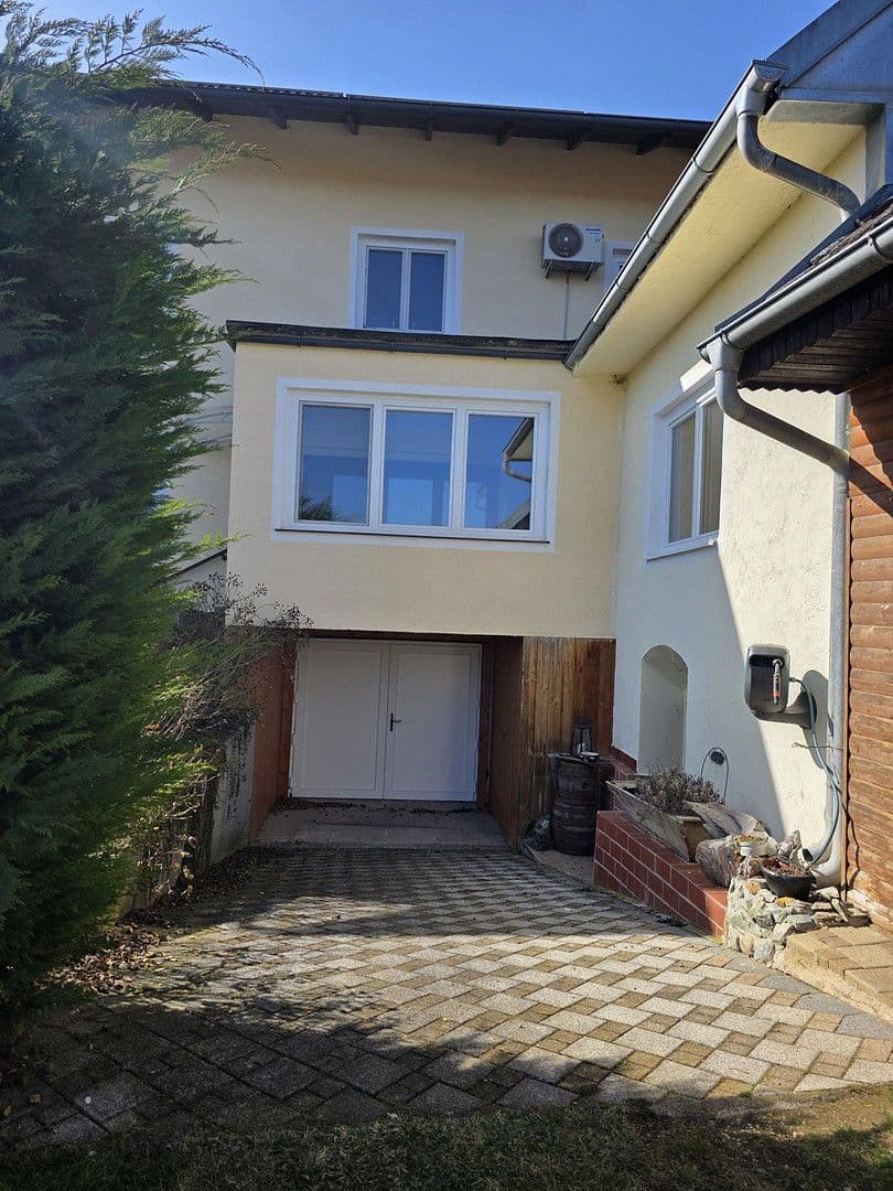 Prodej domu 260 m², pozemek 3.365 m², Deutsch Gerisdorf, Hradsko Prodej domu 260 m², pozemek 3.365 m², Deutsch Gerisdorf, Hradsko