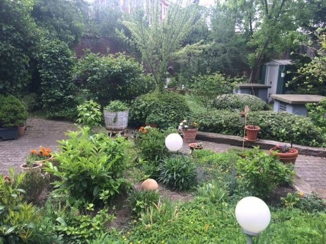 Prodej bytu 1+1 28 m², Benzenbergstr. 51, Düsseldorf, Severní Porýní-Vestfálsko Prodej bytu 1+1 28 m², Benzenbergstr. 51, Düsseldorf, Severní Porýní-Vestfálsko