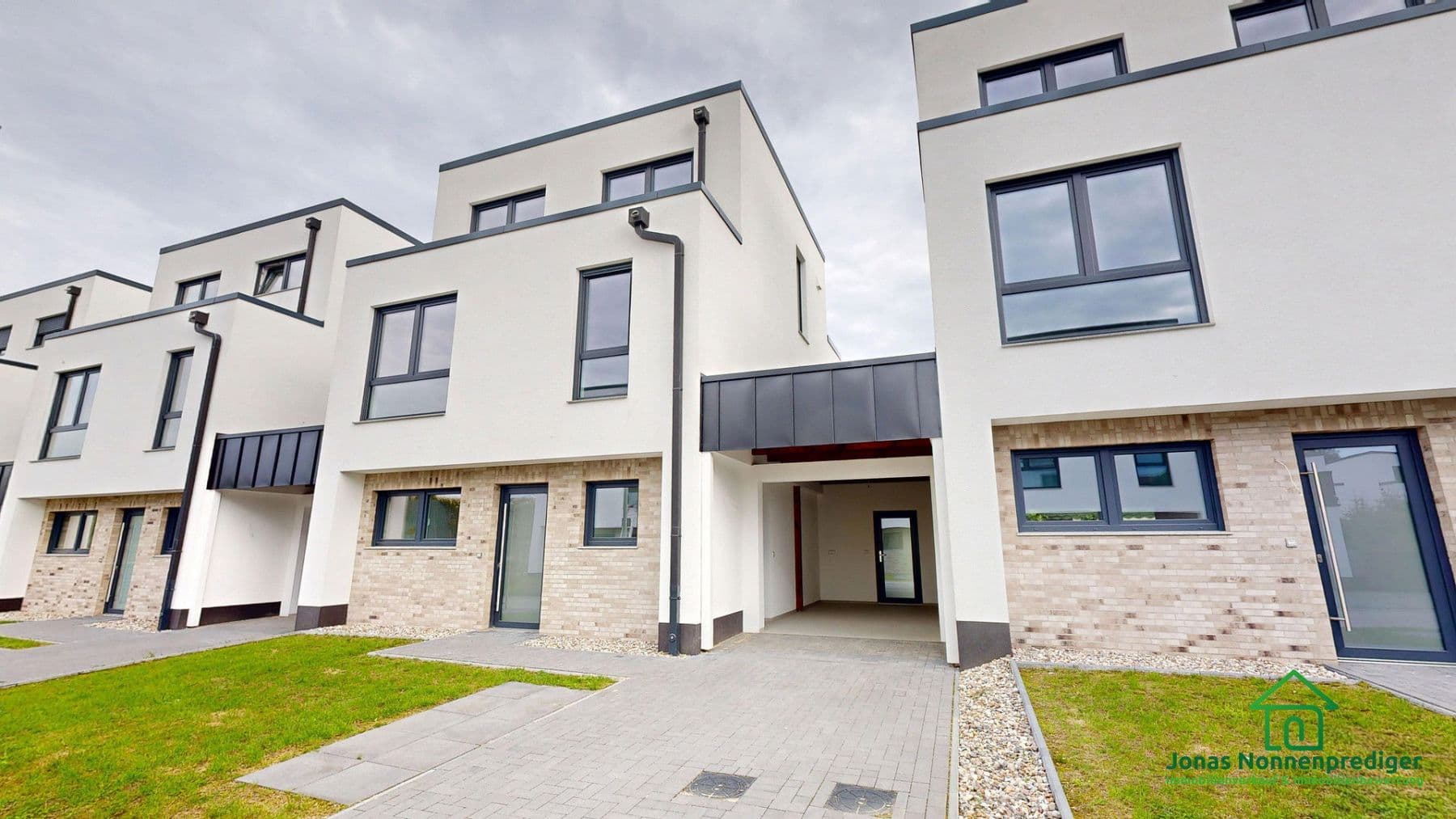 Prodej domu 144 m², pozemek 254 m², Kühls Acker 8, Schwerin, Mecklenburg-Vorpommern Prodej domu 144 m², pozemek 254 m², Kühls Acker 8, Schwerin, Mecklenburg-Vorpommern