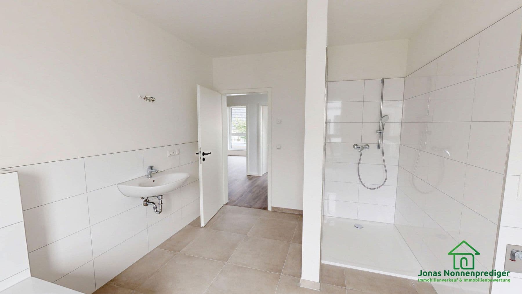 Prodej domu 144 m², pozemek 254 m², Kühls Acker 8, Schwerin, Mecklenburg-Vorpommern Prodej domu 144 m², pozemek 254 m², Kühls Acker 8, Schwerin, Mecklenburg-Vorpommern