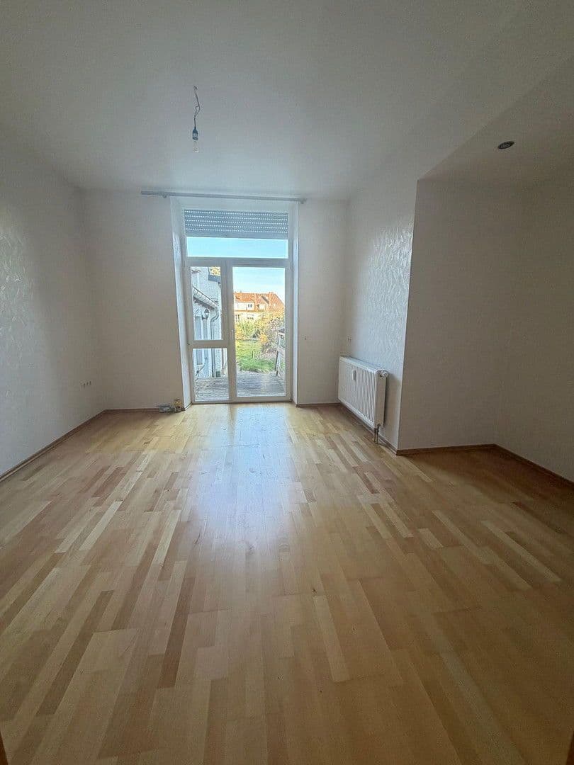 Pronájem bytu 3+1 95 m², Hambacherstr 21, Neustadt, Porýní-Falc Pronájem bytu 3+1 95 m², Hambacherstr 21, Neustadt, Porýní-Falc