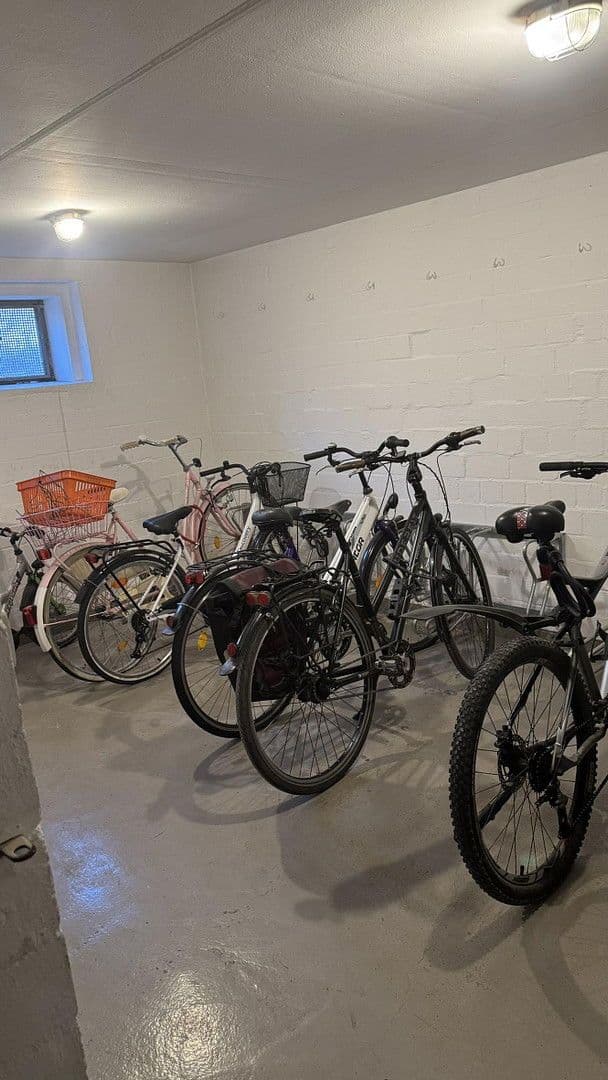 Prodej bytu 4+1 85 m², Bergkammstraße 4, Hannover, Dolní Sasko Prodej bytu 4+1 85 m², Bergkammstraße 4, Hannover, Dolní Sasko