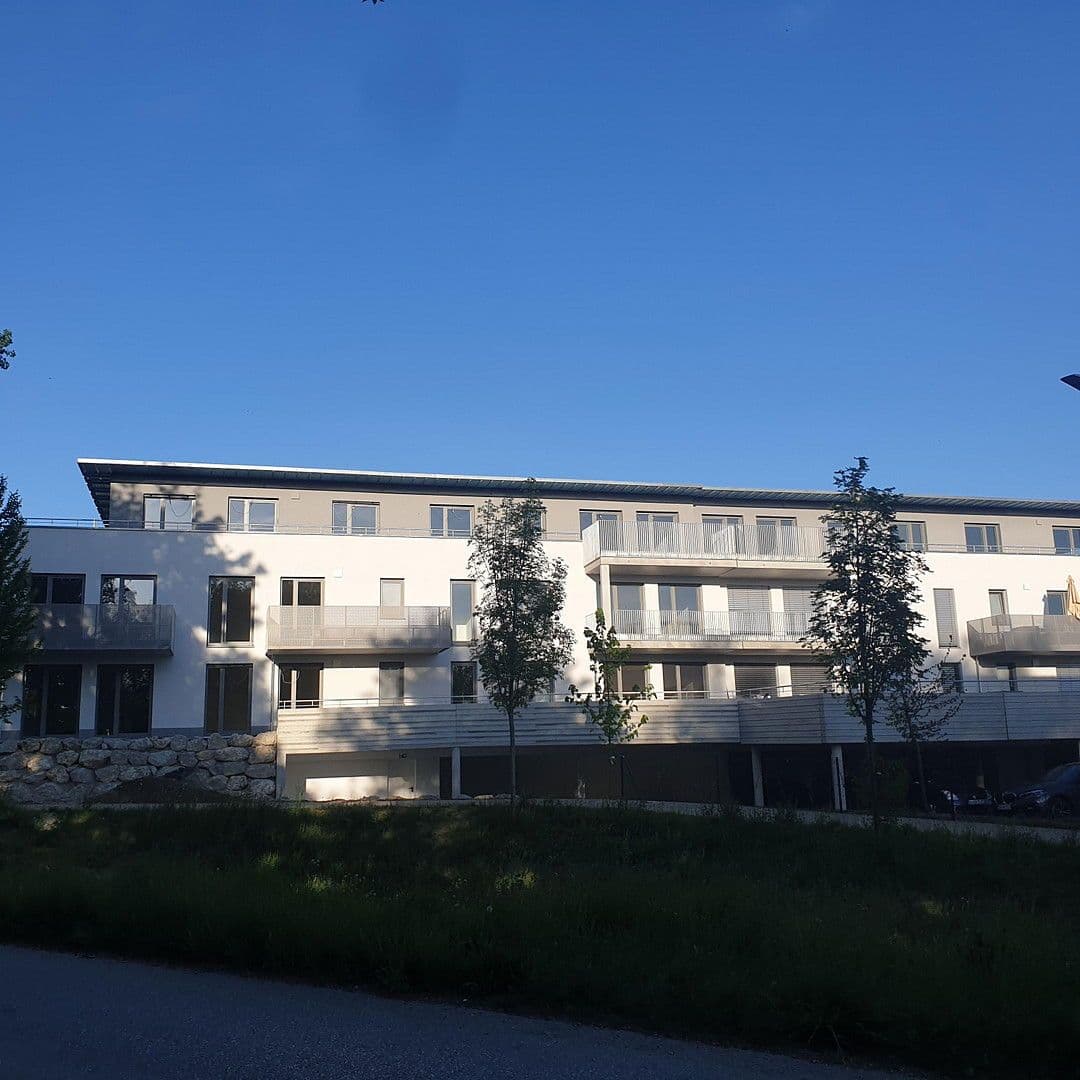 Pronájem bytu 3+1 82 m², Georg-Huber-Str. 14, Zorneding, Ortsteil Pöring, Bavorsko Pronájem bytu 3+1 82 m², Georg-Huber-Str. 14, Zorneding, Ortsteil Pöring, Bavorsko