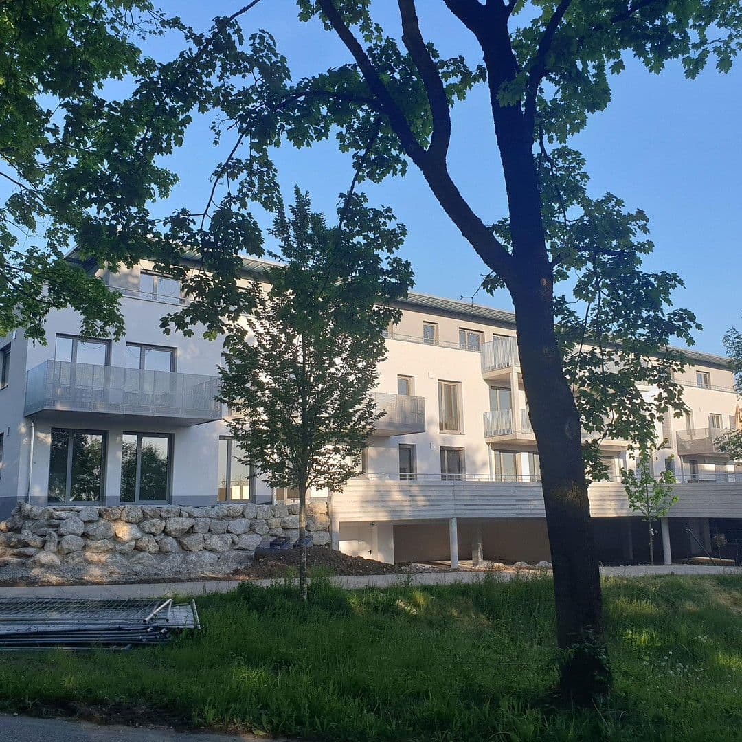 Pronájem bytu 3+1 82 m², Georg-Huber-Str. 14, Zorneding, Ortsteil Pöring, Bavorsko Pronájem bytu 3+1 82 m², Georg-Huber-Str. 14, Zorneding, Ortsteil Pöring, Bavorsko