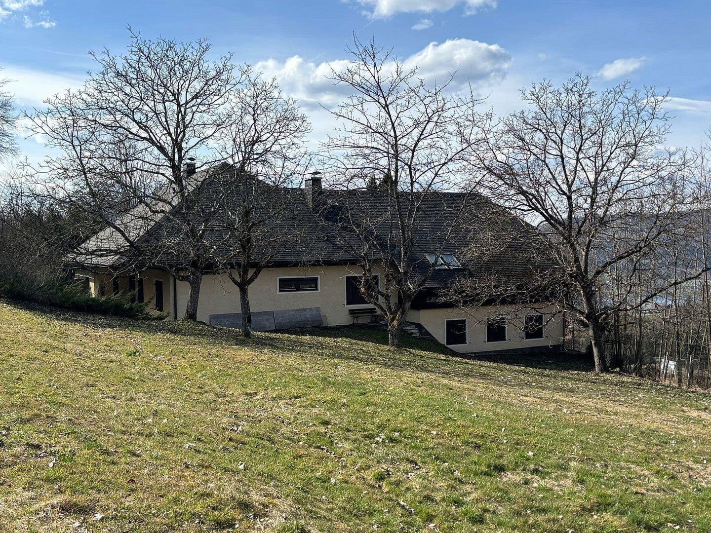 Prodej domu 295 m², pozemek 3.853 m², Unterfeichten 19, Steinbach am Attersee, Horní Rakousko Prodej domu 295 m², pozemek 3.853 m², Unterfeichten 19, Steinbach am Attersee, Horní Rakousko
