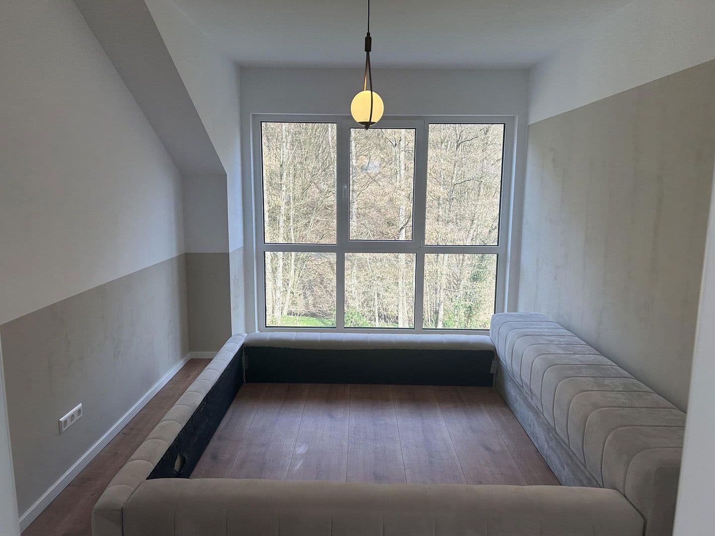 Prodej domu 225 m², pozemek 1.012 m², Dattenberg, Porýní-Falc Prodej domu 225 m², pozemek 1.012 m², Dattenberg, Porýní-Falc