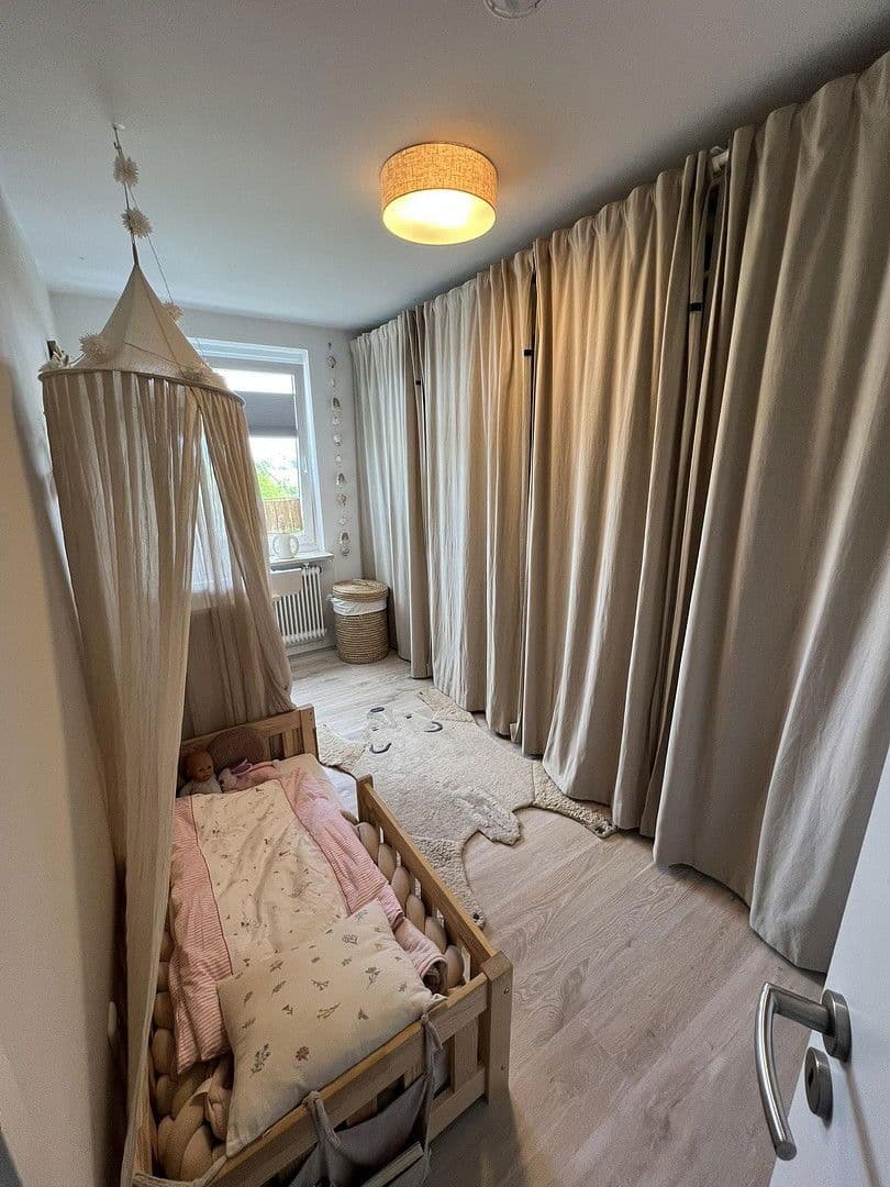 Pronájem bytu 3+1 93 m², Mühlenstraße 3, Pinneberg, Šlesvicko-Holštýnsko Pronájem bytu 3+1 93 m², Mühlenstraße 3, Pinneberg, Šlesvicko-Holštýnsko