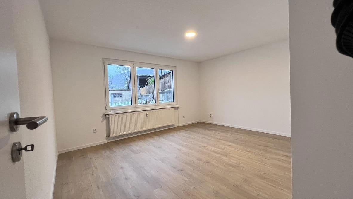 Pronájem domu 173 m², pozemek 320 m², Weilheim, Bádensko-Württembersko Pronájem domu 173 m², pozemek 320 m², Weilheim, Bádensko-Württembersko