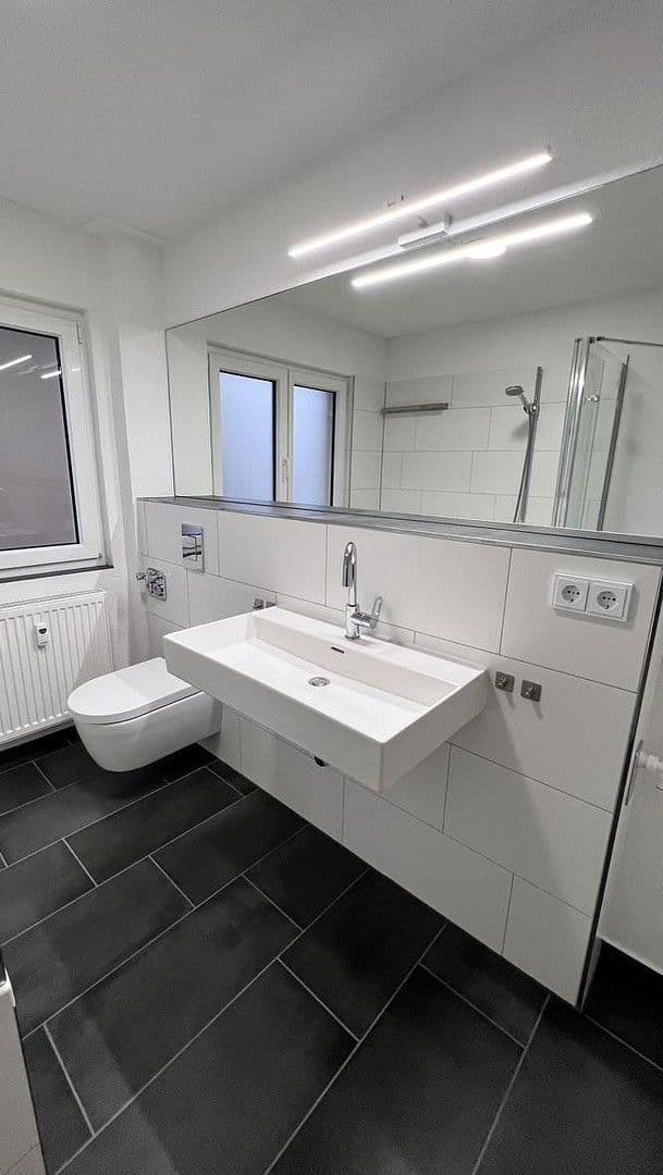 Pronájem domu 173 m², pozemek 320 m², Weilheim, Bádensko-Württembersko Pronájem domu 173 m², pozemek 320 m², Weilheim, Bádensko-Württembersko