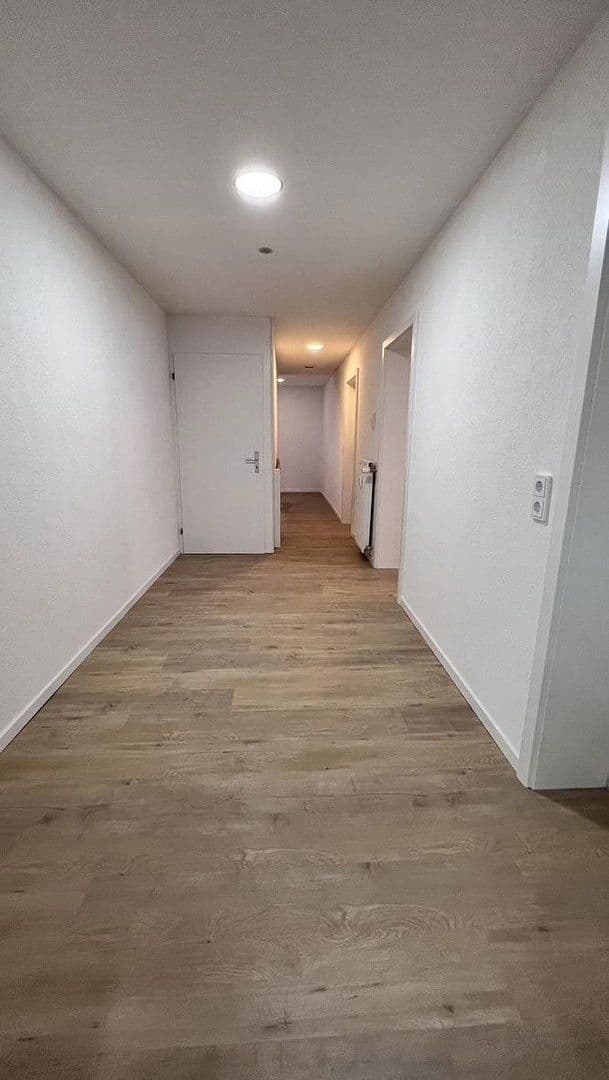 Pronájem domu 173 m², pozemek 320 m², Weilheim, Bádensko-Württembersko Pronájem domu 173 m², pozemek 320 m², Weilheim, Bádensko-Württembersko