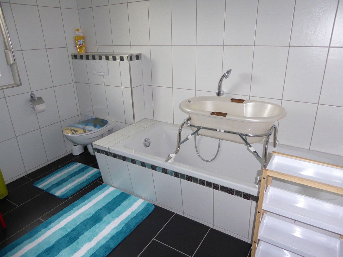 Prodej domu 112 m², pozemek 572 m², Vogelsang 10, Laufenburg (Baden), Bádensko-Württembersko Prodej domu 112 m², pozemek 572 m², Vogelsang 10, Laufenburg (Baden), Bádensko-Württembersko