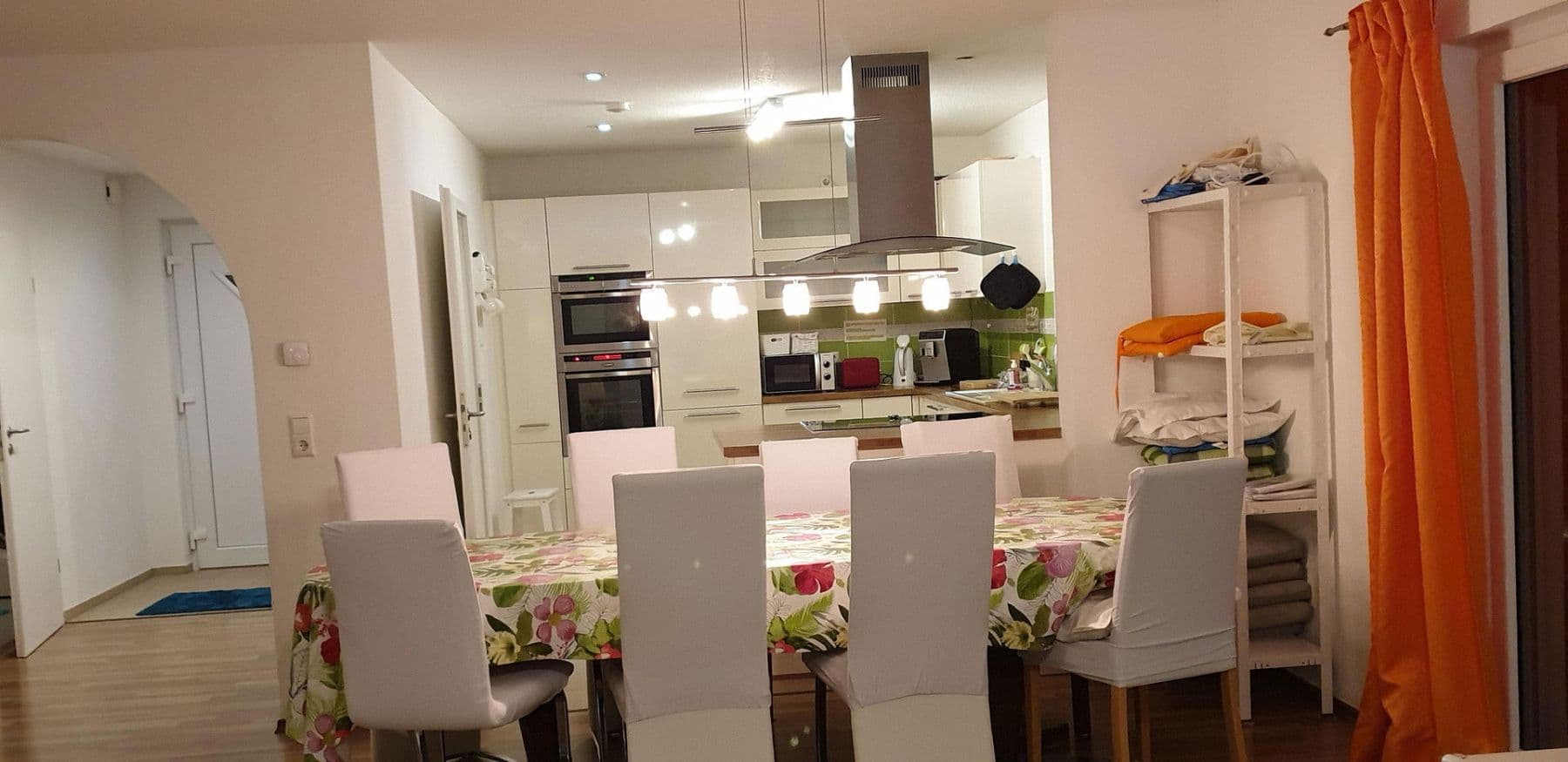 Prodej domu 112 m², pozemek 572 m², Vogelsang 10, Laufenburg (Baden), Bádensko-Württembersko Prodej domu 112 m², pozemek 572 m², Vogelsang 10, Laufenburg (Baden), Bádensko-Württembersko