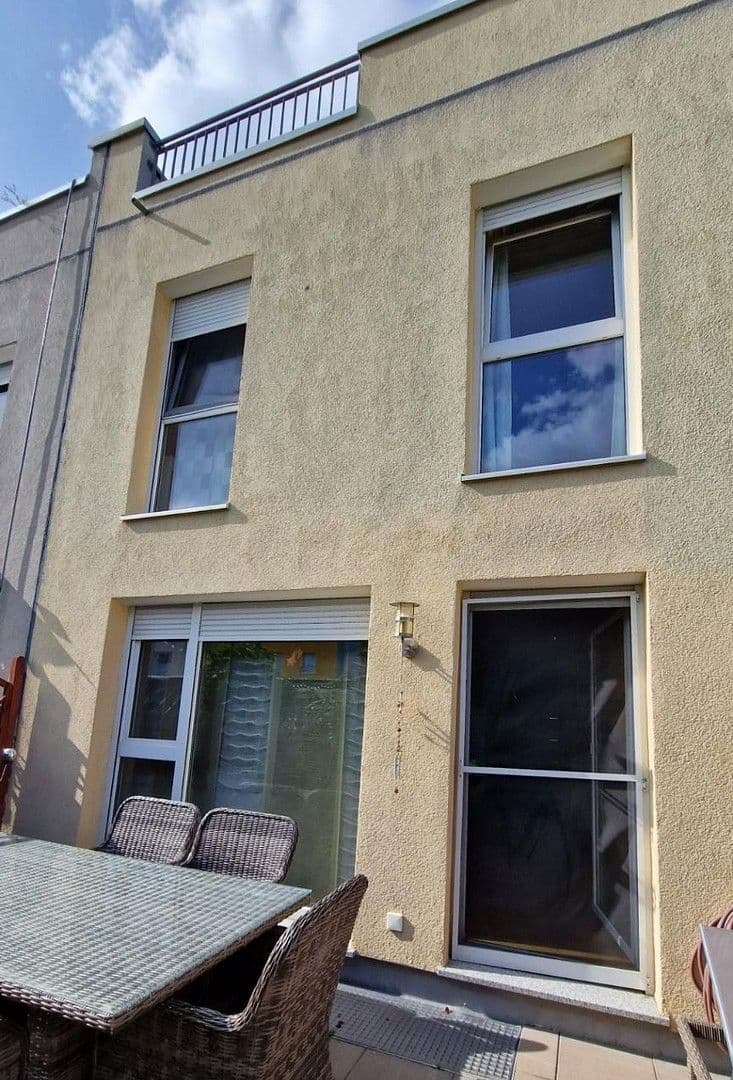 Prodej domu 175 m², pozemek 52 m², Aschaffenburg, Bavorsko Prodej domu 175 m², pozemek 52 m², Aschaffenburg, Bavorsko