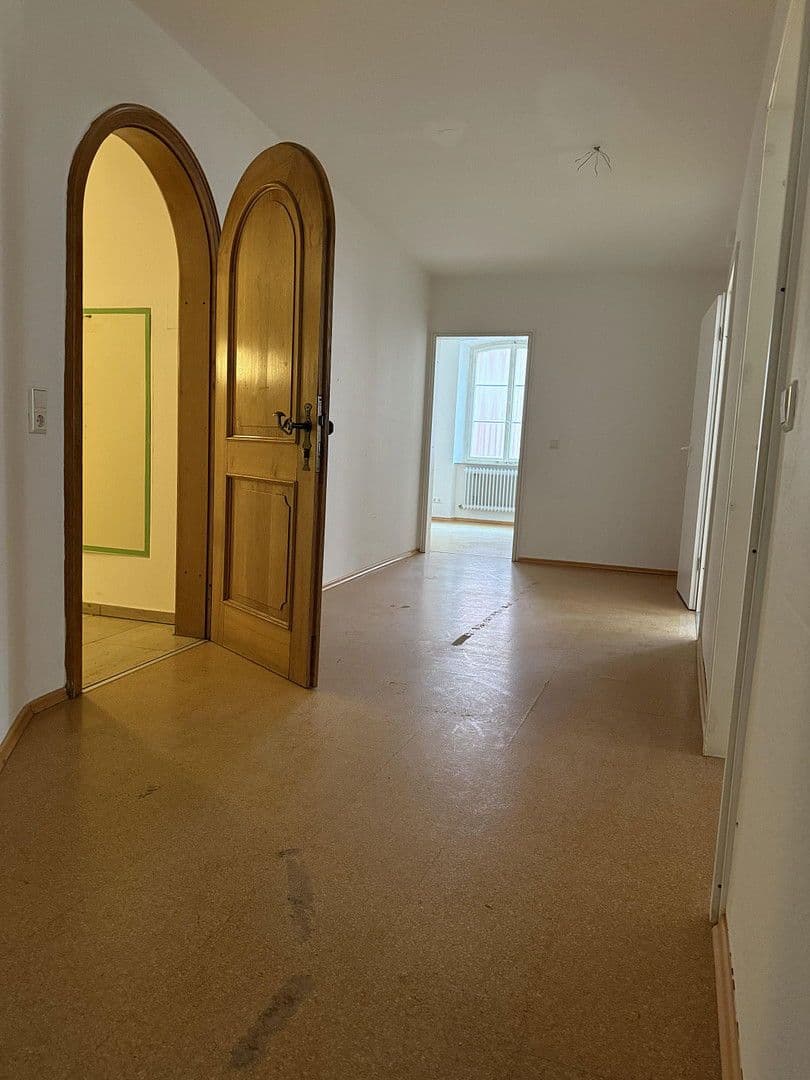 Pronájem bytu 6+1 136 m², Spitalstrasse 17, Ellwangen (Jagst), Bádensko-Württembersko Pronájem bytu 6+1 136 m², Spitalstrasse 17, Ellwangen (Jagst), Bádensko-Württembersko