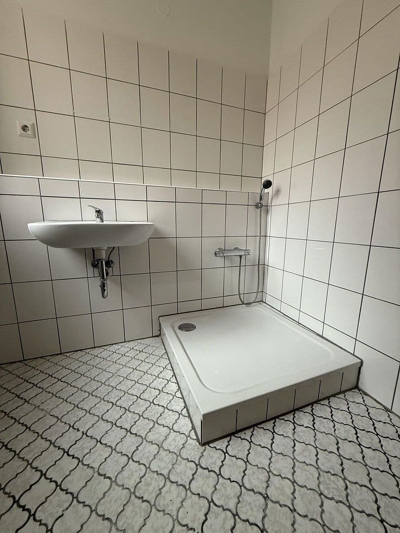 Pronájem bytu 6+1 136 m², Spitalstrasse 17, Ellwangen (Jagst), Bádensko-Württembersko Pronájem bytu 6+1 136 m², Spitalstrasse 17, Ellwangen (Jagst), Bádensko-Württembersko