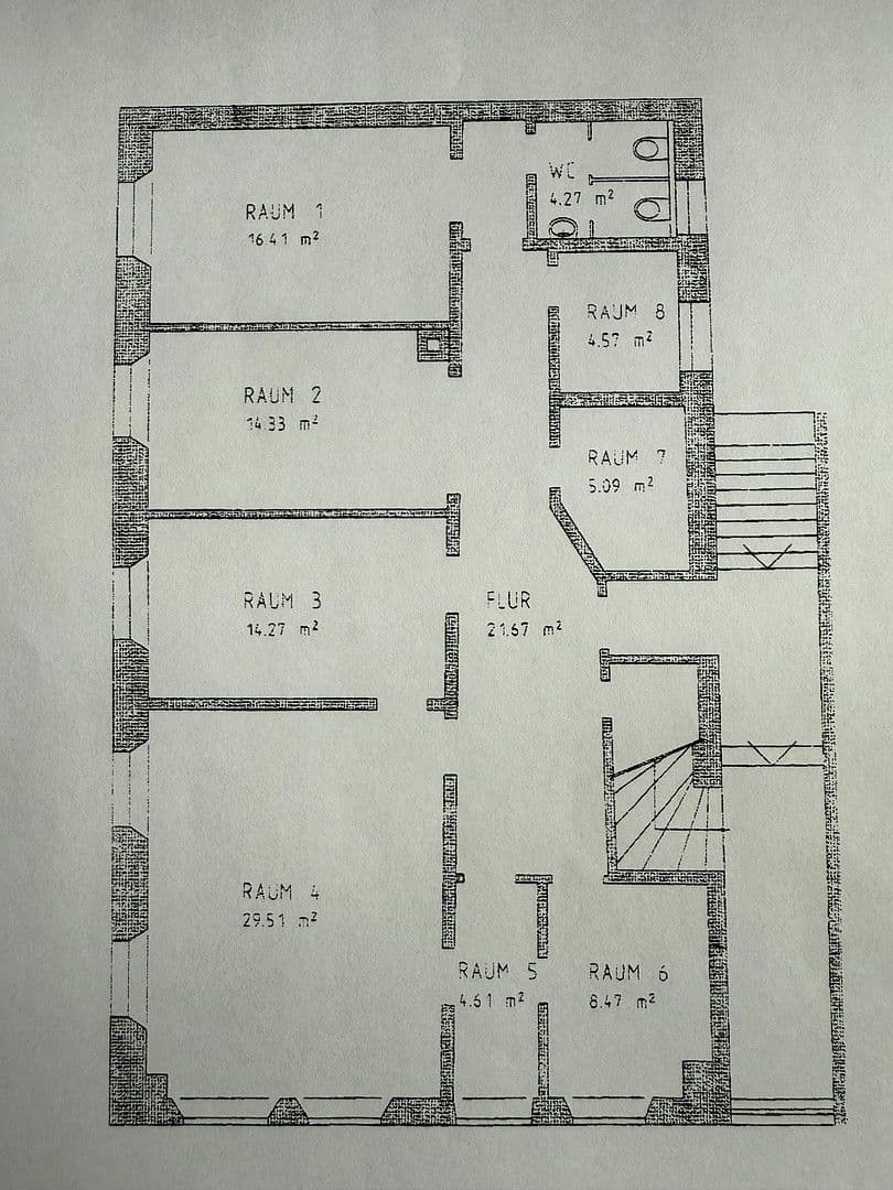 Pronájem bytu 6+1 136 m², Spitalstrasse 17, Ellwangen (Jagst), Bádensko-Württembersko Pronájem bytu 6+1 136 m², Spitalstrasse 17, Ellwangen (Jagst), Bádensko-Württembersko