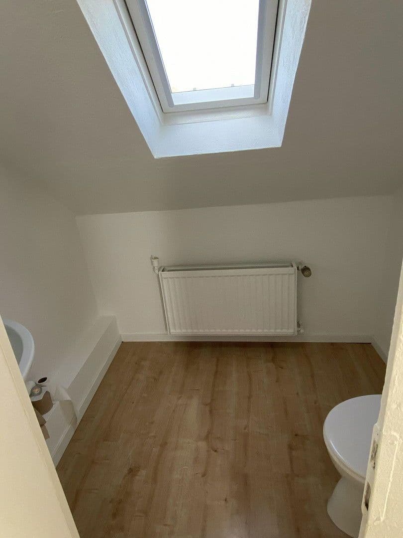 Pronájem bytu 5+1 95 m², Beethovenstraße 14, Hückeswagen, Severní Porýní-Vestfálsko Pronájem bytu 5+1 95 m², Beethovenstraße 14, Hückeswagen, Severní Porýní-Vestfálsko