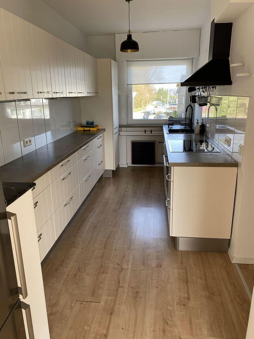 Pronájem bytu 5+1 95 m², Beethovenstraße 14, Hückeswagen, Severní Porýní-Vestfálsko Pronájem bytu 5+1 95 m², Beethovenstraße 14, Hückeswagen, Severní Porýní-Vestfálsko