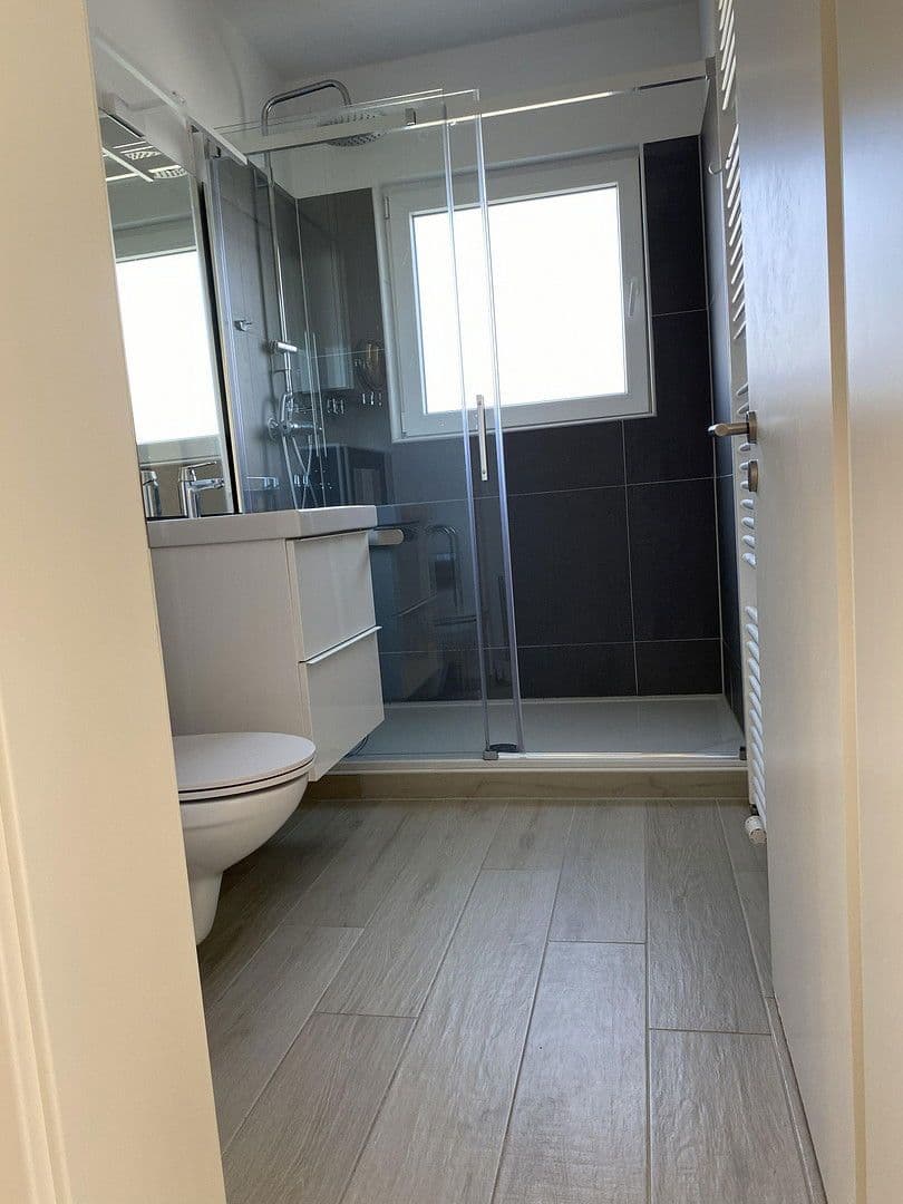 Pronájem bytu 5+1 95 m², Beethovenstraße 14, Hückeswagen, Severní Porýní-Vestfálsko Pronájem bytu 5+1 95 m², Beethovenstraße 14, Hückeswagen, Severní Porýní-Vestfálsko