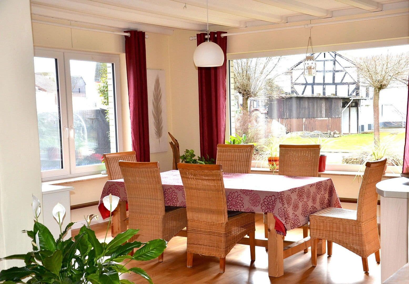 Prodej domu 350 m², pozemek 9.800 m², Dorfstraße 17, Breitscheid, Porýní-Falc Prodej domu 350 m², pozemek 9.800 m², Dorfstraße 17, Breitscheid, Porýní-Falc