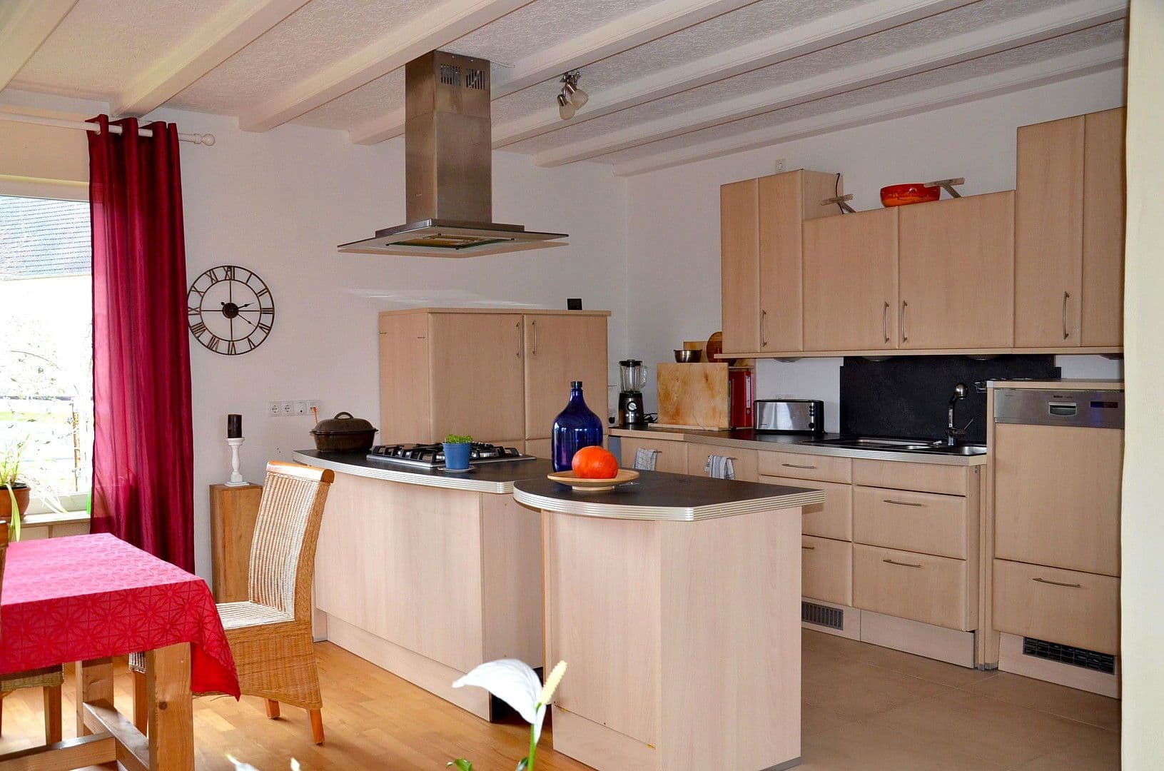 Prodej domu 350 m², pozemek 9.800 m², Dorfstraße 17, Breitscheid, Porýní-Falc Prodej domu 350 m², pozemek 9.800 m², Dorfstraße 17, Breitscheid, Porýní-Falc