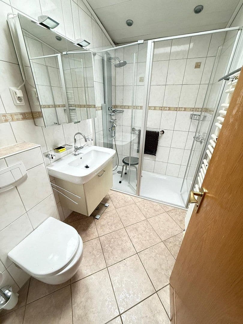 Prodej domu 140 m², pozemek 259 m², Rostocker Straße 20, Saarbrücken, Země Sársko Prodej domu 140 m², pozemek 259 m², Rostocker Straße 20, Saarbrücken, Země Sársko