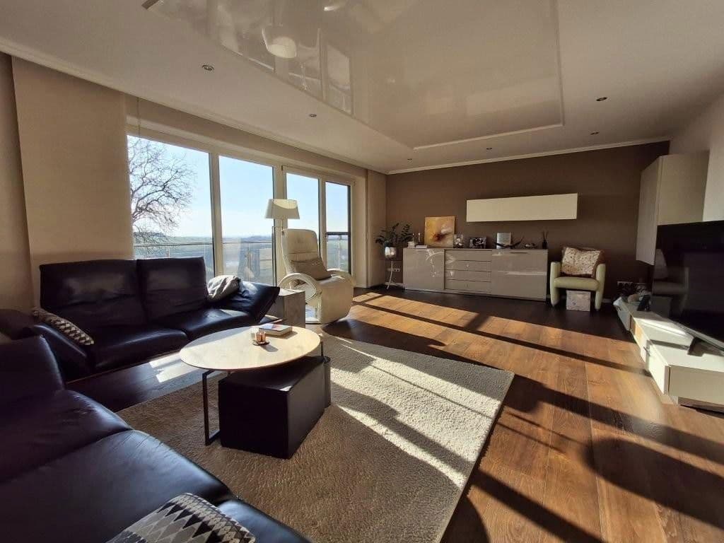 Prodej domu 228 m², pozemek 1.457 m², Schonungen, Bavorsko Prodej domu 228 m², pozemek 1.457 m², Schonungen, Bavorsko