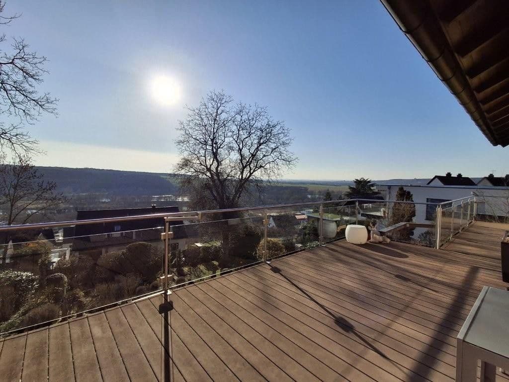 Prodej domu 228 m², pozemek 1.457 m², Schonungen, Bavorsko Prodej domu 228 m², pozemek 1.457 m², Schonungen, Bavorsko