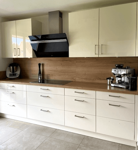 Prodej bytu 3+1 90 m², Eichenstr. 1c, Merching, Bavorsko Prodej bytu 3+1 90 m², Eichenstr. 1c, Merching, Bavorsko