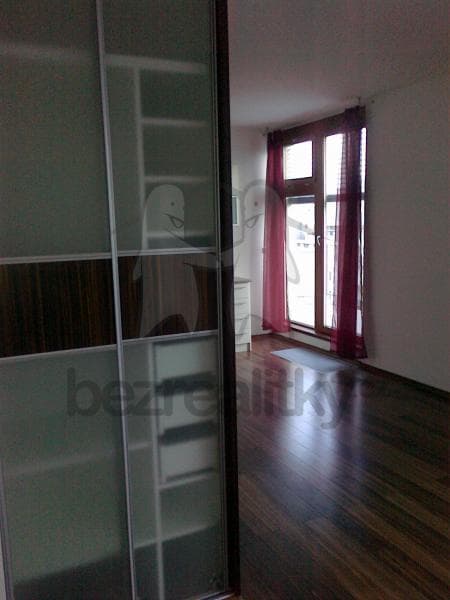 Pronájem bytu Garsoniéra 41 m², Pod Lipami, Praha, Praha Pronájem bytu Garsoniéra 41 m², Pod Lipami, Praha, Praha