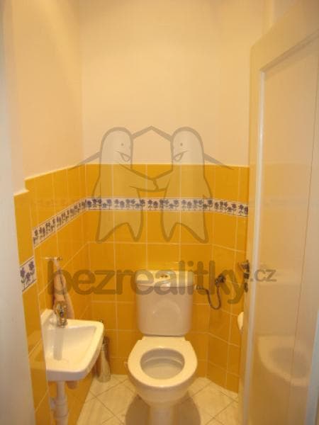 Pronájem bytu 3+1 69 m², Podolská, Praha, Praha Pronájem bytu 3+1 69 m², Podolská, Praha, Praha