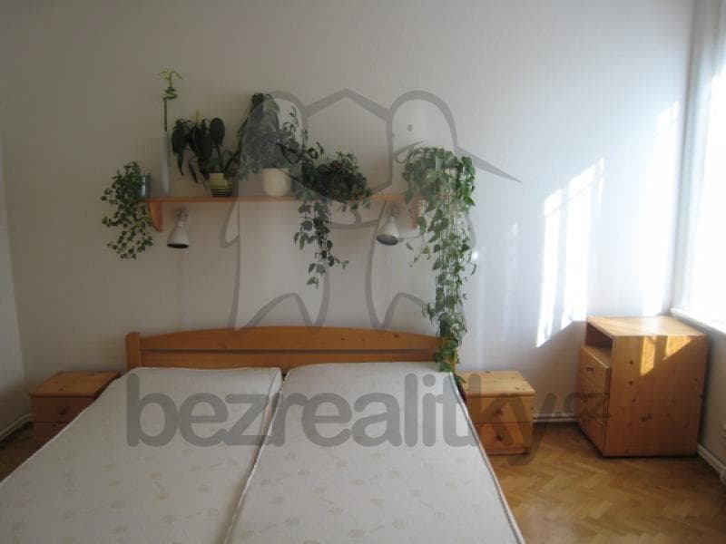 Pronájem bytu 3+1 69 m², Podolská, Praha, Praha Pronájem bytu 3+1 69 m², Podolská, Praha, Praha