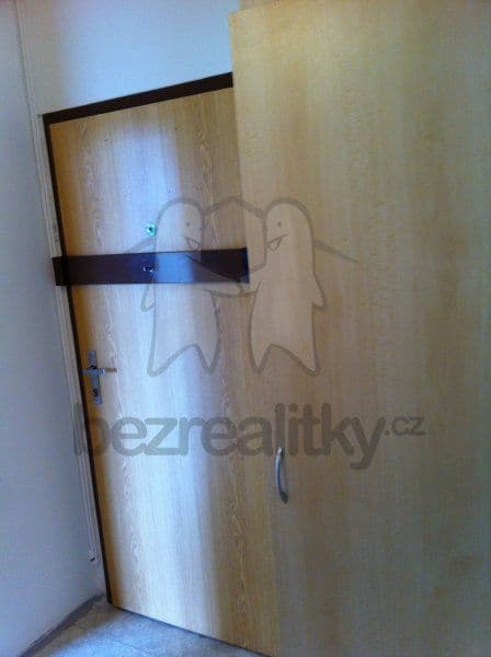 Pronájem bytu 1+1 30 m², Krynická, Praha, Praha Pronájem bytu 1+1 30 m², Krynická, Praha, Praha