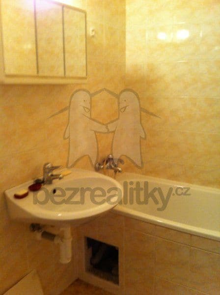 Pronájem bytu 1+1 30 m², Krynická, Praha, Praha Pronájem bytu 1+1 30 m², Krynická, Praha, Praha