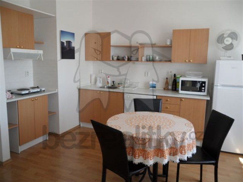 Pronájem bytu 1+1 42 m², Nad Krocínkou, Praha, Praha Pronájem bytu 1+1 42 m², Nad Krocínkou, Praha, Praha