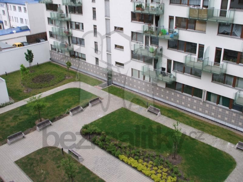Pronájem bytu 1+kk 37 m², Poupětova, Praha, Praha Pronájem bytu 1+kk 37 m², Poupětova, Praha, Praha