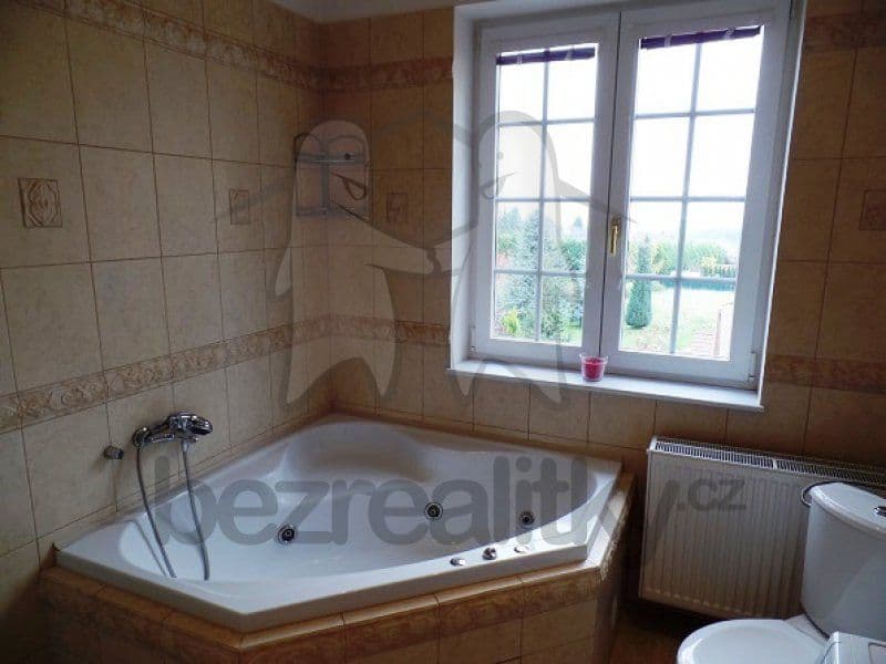 Pronájem bytu 2+1 114 m², Pod Bučinou, Řitka, Středočeský kraj Pronájem bytu 2+1 114 m², Pod Bučinou, Řitka, Středočeský kraj