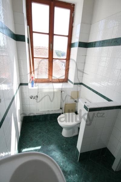 Pronájem bytu 1+kk 37 m², Svatoanenská, Telč, Kraj Vysočina Pronájem bytu 1+kk 37 m², Svatoanenská, Telč, Kraj Vysočina