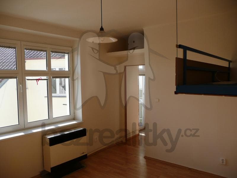 Pronájem bytu 1+1 34 m², Kladno, Středočeský kraj Pronájem bytu 1+1 34 m², Kladno, Středočeský kraj