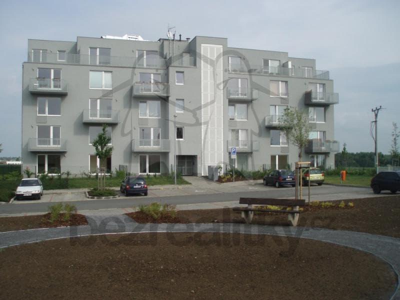 Pronájem bytu 1+kk 45 m², Chýně, Středočeský kraj Pronájem bytu 1+kk 45 m², Chýně, Středočeský kraj