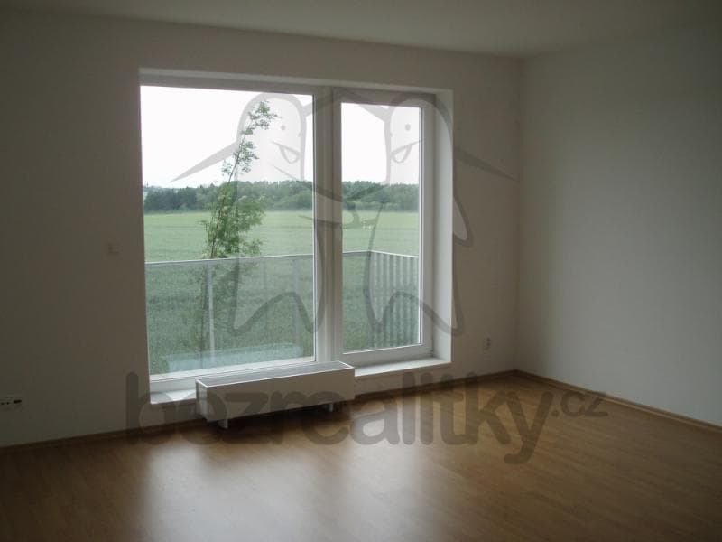 Pronájem bytu 1+kk 45 m², Chýně, Středočeský kraj Pronájem bytu 1+kk 45 m², Chýně, Středočeský kraj