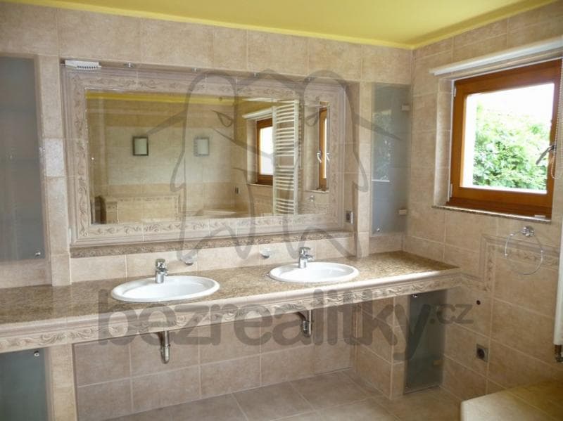 Pronájem domu 175 m², pozemek 350 m², Pod vinicí, Praha, Praha Pronájem domu 175 m², pozemek 350 m², Pod vinicí, Praha, Praha