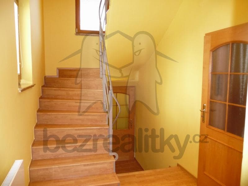 Pronájem domu 175 m², pozemek 350 m², Pod vinicí, Praha, Praha Pronájem domu 175 m², pozemek 350 m², Pod vinicí, Praha, Praha